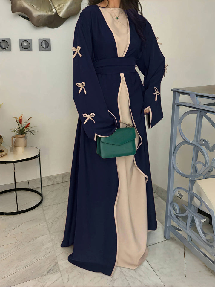 Damen nan elegante Abaya-Kaftan mit weitem Trompetenärmel, kontrastierender Passe und Wickelgürtel Echo Archiv