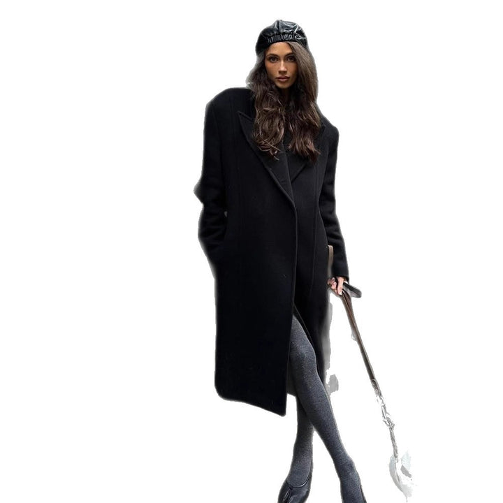 Damen Maxilanger Wollmix-Mantel im Oversize-Cocoon-Schnitt mit markanter Schulterlinie Echoarchiv