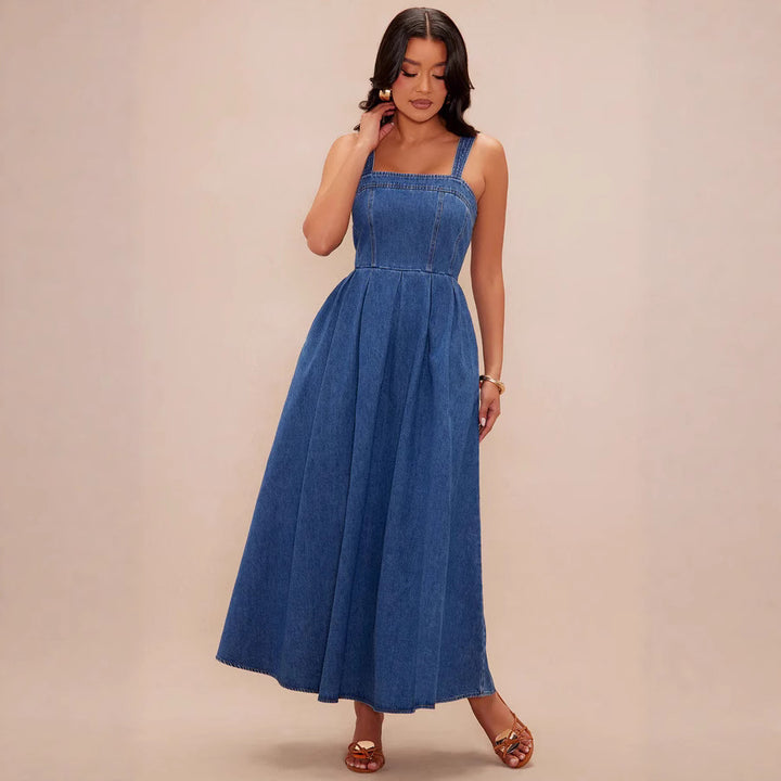 Damen Maxikleid mit schmalen Trägern und elegantem Schnitt Echo Archiv