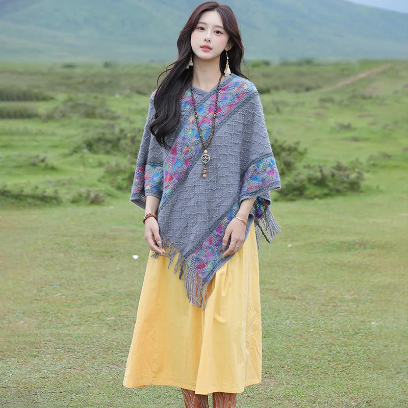 Damen Oversize-Poncho mit Fransen und geometrischem Jacquardbesatz Echo Archiv