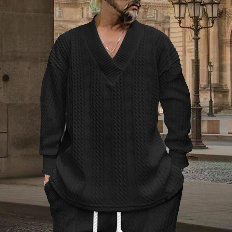 Herren nan grob gestrickter V-Ausschnitt-Pullover mit Zopfmuster und relaxed Fit Echo Archiv