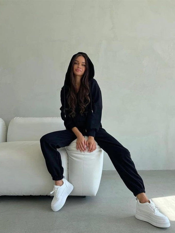 Damen lässiges Kapuzen-Sweatshirt und Jogginghose Set in Oversize-Passform mit Reißverschluss und Kängurutasche – Avérine