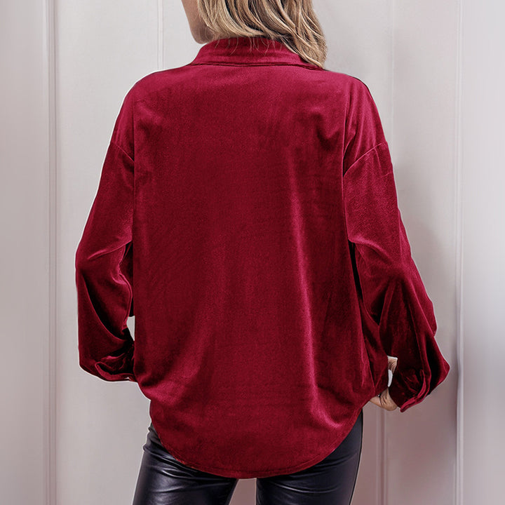 Damen Samtbluse mit Brusttasche, legerer Hemdkragen und Knopfleiste – Élovi
