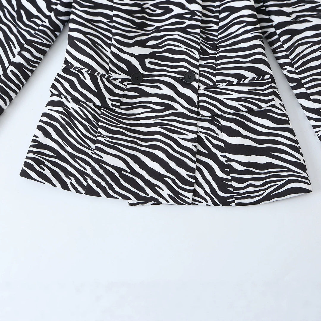 Damen Zebra-Print Blazer im Tailoring-Look mit Doppelreiher und figurbetonter Taille Echo Archiv