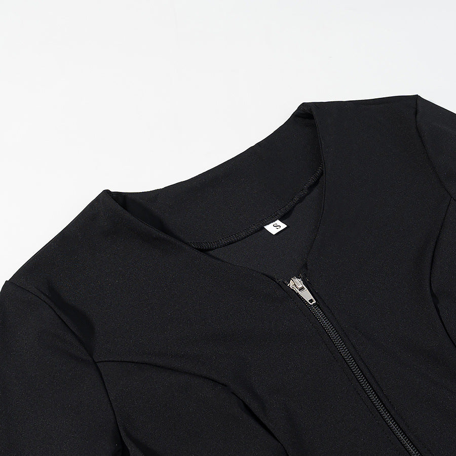 Damen Taillierte Kurzjacke mit Mittelreißverschluss und Spitzenvolants Echo Archiv