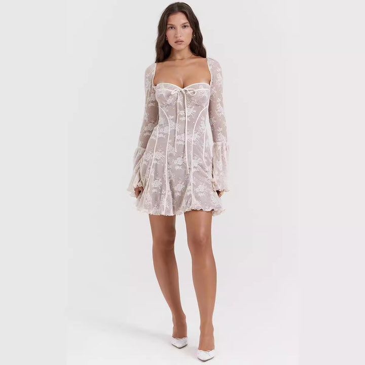 Damen romantisches Spitzenkleid mit Schnürung und flared Ärmeln Echo Archiv