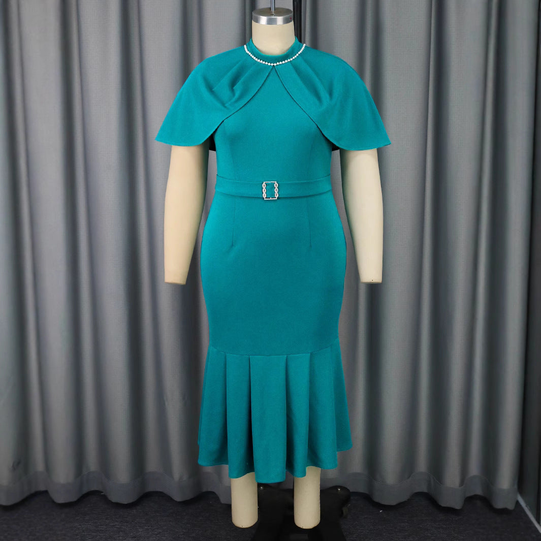 Damen elegantes Abendkleid mit schickem Cape und figurbetonter Silhouette Echo Archiv