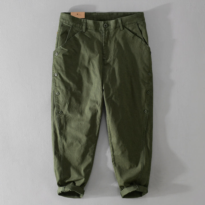 Herren lässige konische Hose mit seitlicher Knopfleiste und Umschlag Echoarchiv