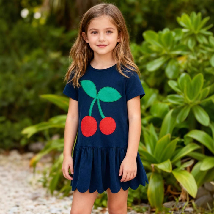 Mädchen Freizeitkleid mit fröhlichem Kirschdesign Echo Archiv