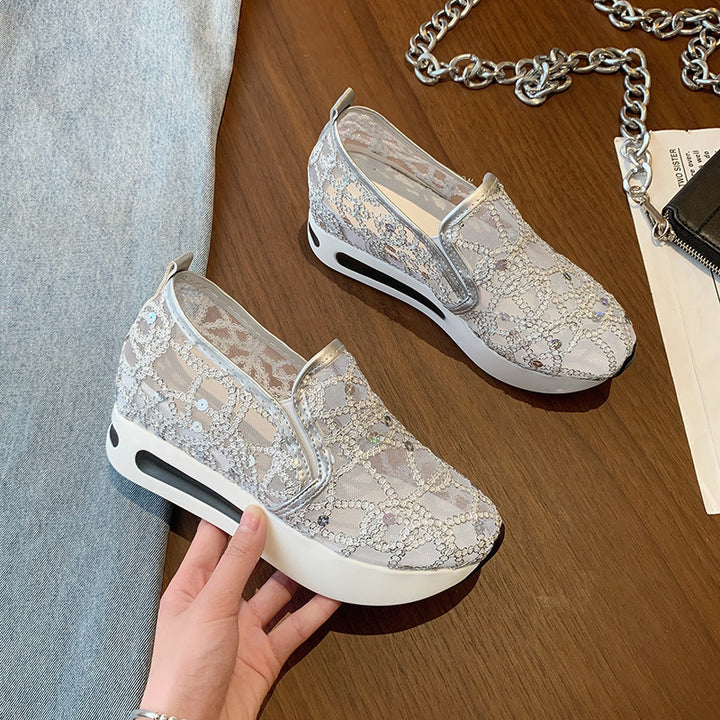 Damen Elegante Keil-Slipper mit transparentem Mesh, Paillettenstickerei und dämpfender Plateau-Sohle – Lioré