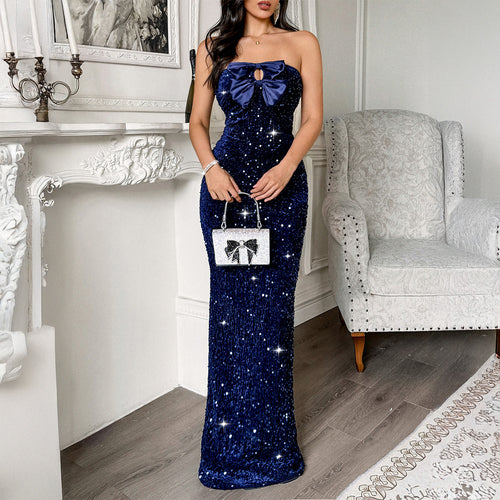 Damen Glamouröses Abendkleid mit funkelnden Pailletten Echo Archiv