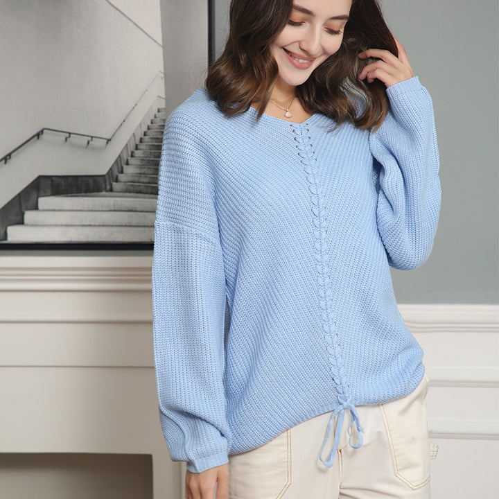 Damen Strickpullover mit Zopfmittelnaht, V‑Ausschnitt und Kordelzug Echo Archiv