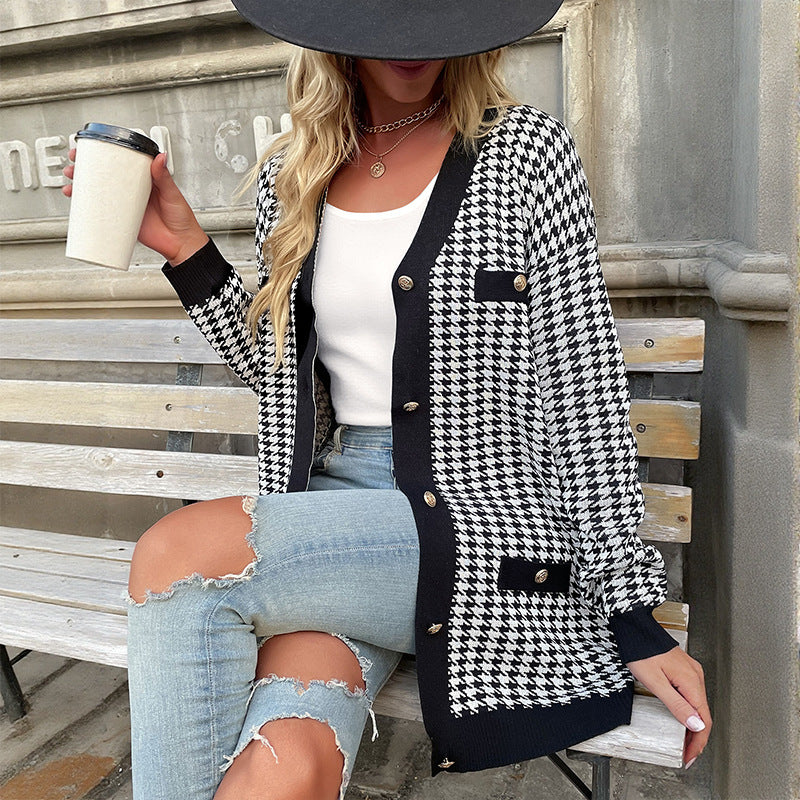 Damen Oversized Strickcardigan mit Hahnentritt-Muster und goldenen Zierknöpfen – Veloura