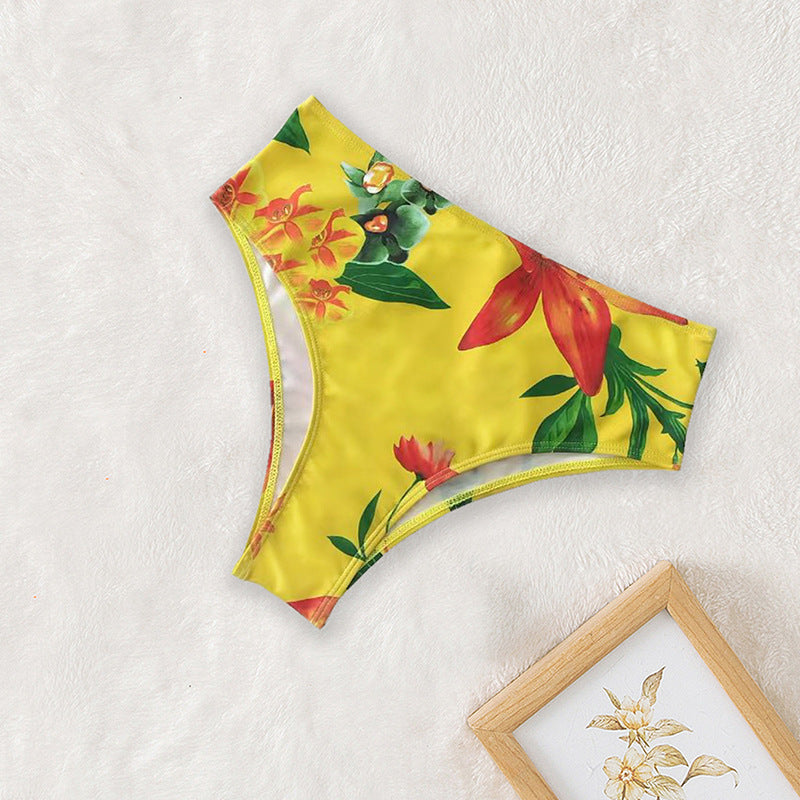 Damen Bikini-Set mit floralem Oberteil und lässigem Maxi-Rock Echo Archiv