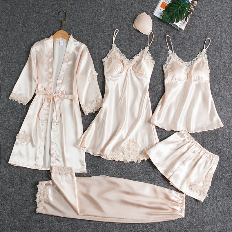 Echoarchiv | Luxuriöses Pyjama-Set