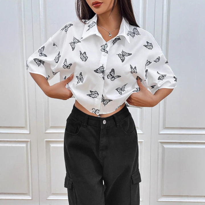 Damen Kurzgeschnittene Boxy-Hemdbluse mit Schmetterlingsprint Echoarchiv