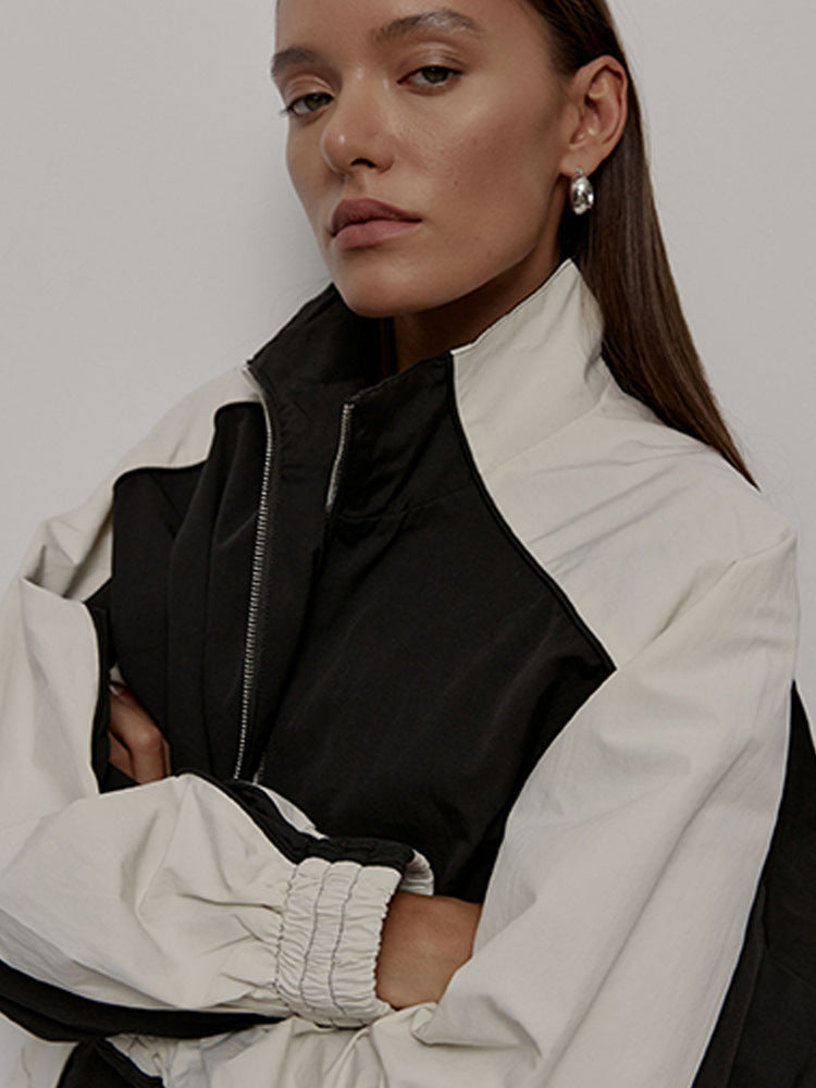 Damen nan sportive Oversize-Trackjacke mit hohem Stehkragen und Raglanärmeln Echo Archiv