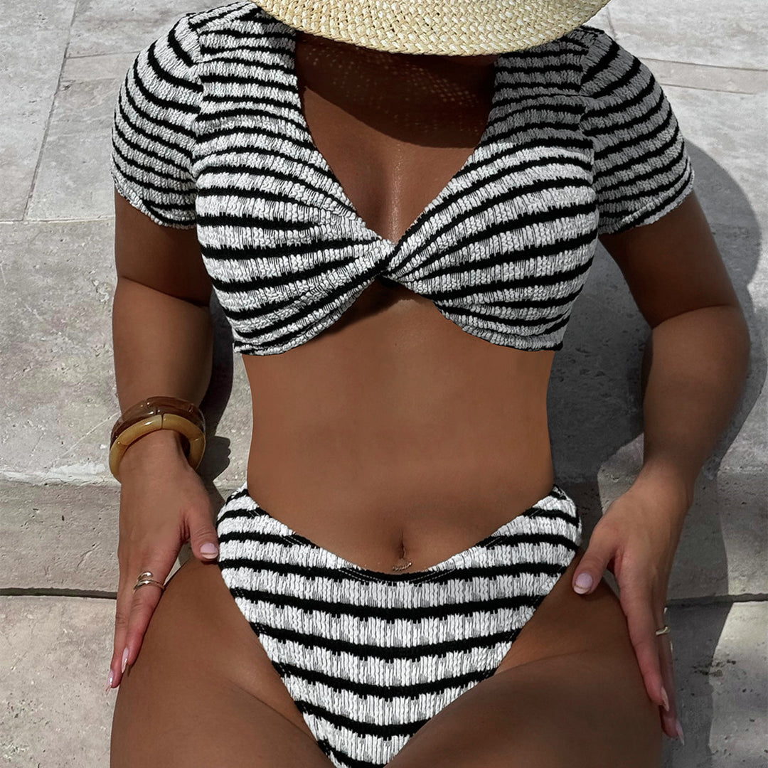 Damen Triangel-Bikini mit Kurzarm-Oberteil Echo Archiv