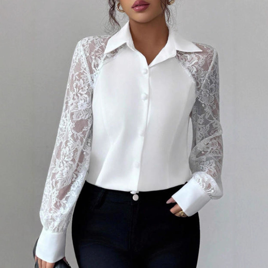 Damen Elegante Bluse mit Spitzeneinsätzen und Hemdkragen – Avérine