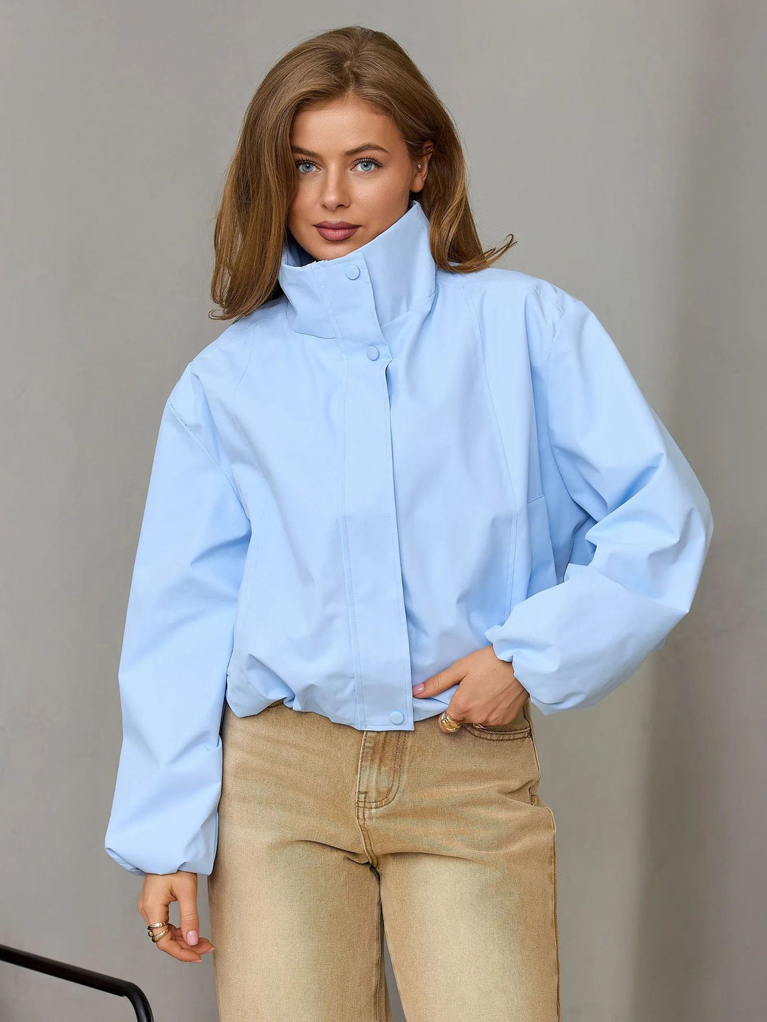 Damen Modische und bequeme Übergangsjacke – Célinea