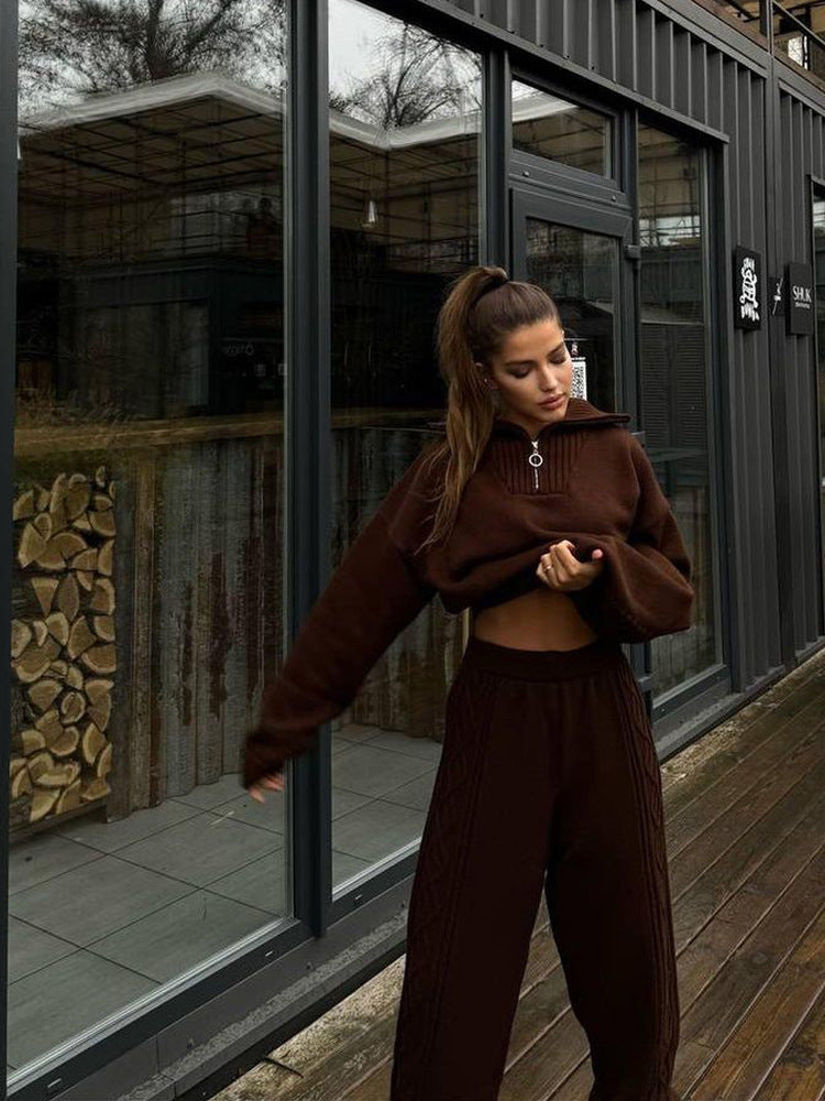 Damen Strick-Relax-Set mit halbem Reißverschluss, Oversize-Pullover und hochtaillierter Zopfmuster-Hose – Mavelle
