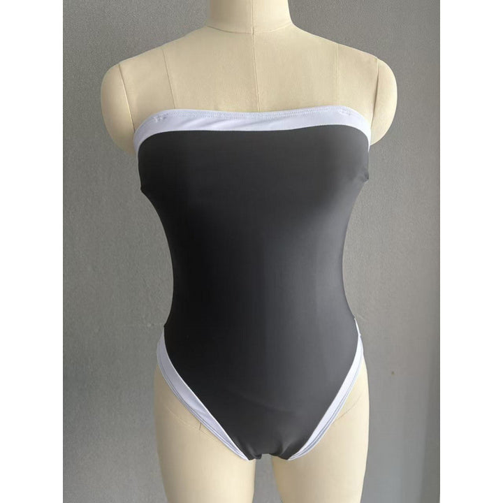 Damen Einteiler Badeanzug mit stilvollem Bandeau-Ausschnitt und kontrastierenden Akzenten Echo Archiv