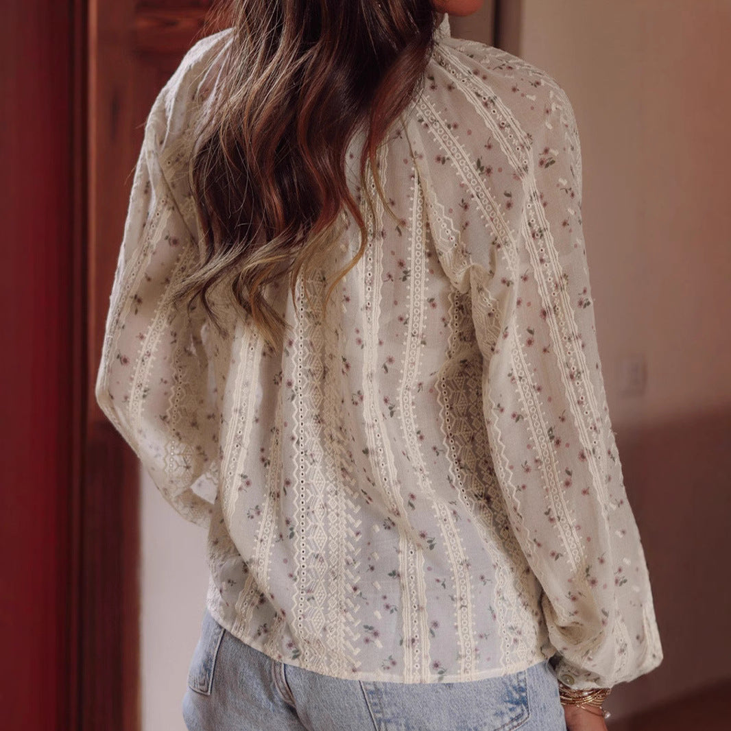 Damen Boho-Spitzenbluse mit Stickerei, V-Ausschnitt, Quasten & Ballonärmeln – Avérine