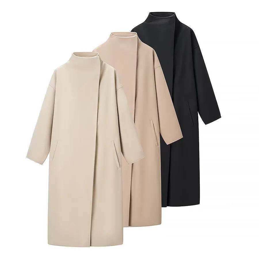 Damen nan minimalistischer Longmantel mit Stehkragen, verdeckter Frontleiste und schrägeingesetzten Eingrifftaschen Echo Archiv
