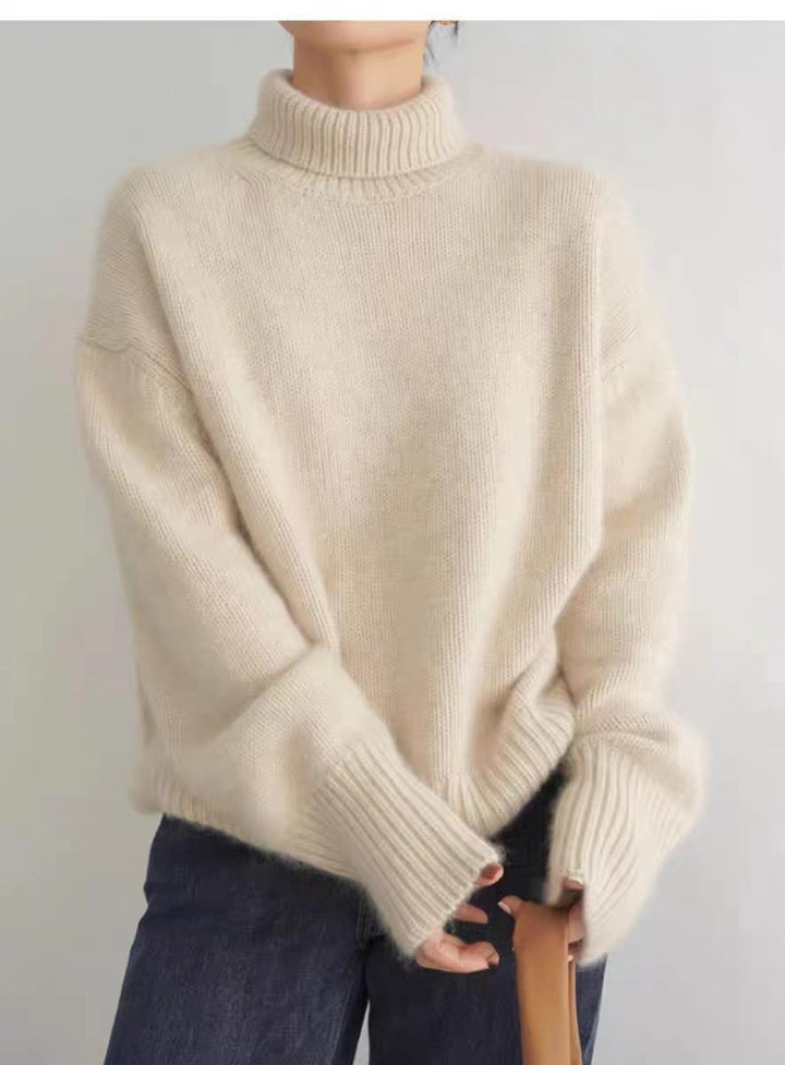 Damen Oversize Feinstrickpullover mit hohem Rollkragen und Seitenschlitzen – Mavelle