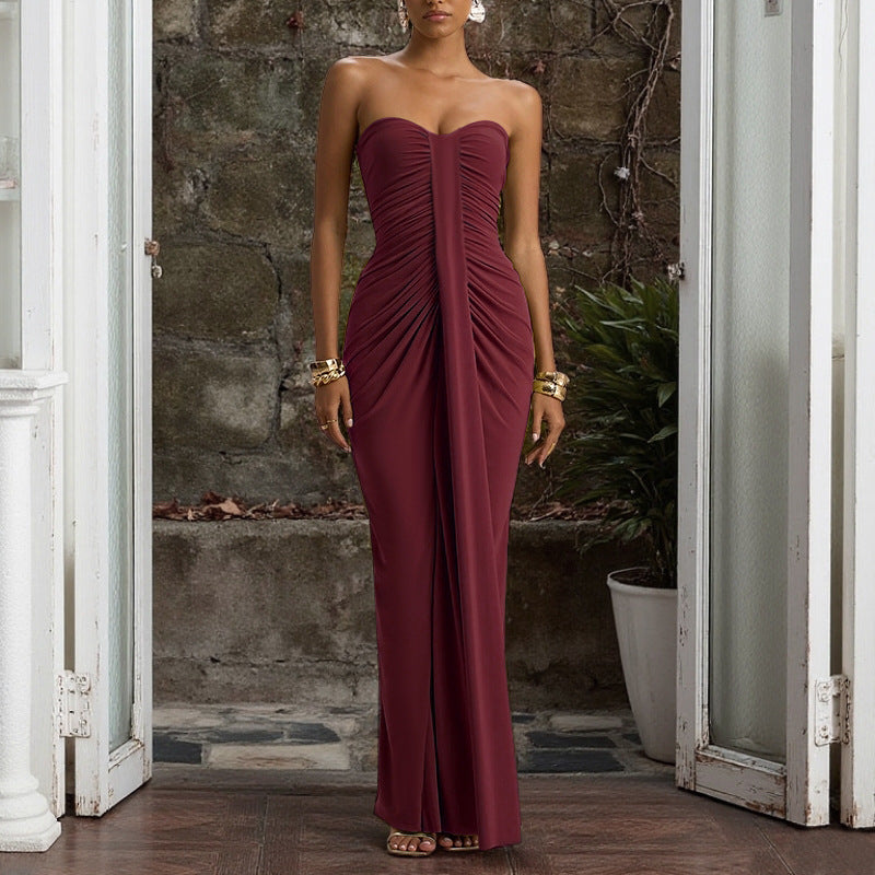 Damen figurbetontes Cocktailkleid mit Raffungen und herzförmigem Ausschnitt Echo Archiv