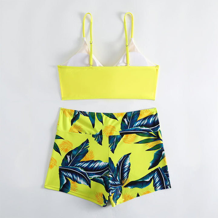 Damen Bikini-Set mit quer gerafftem Oberteil und lässigen Shorts Echo Archiv