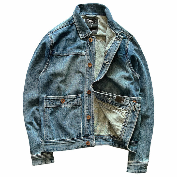 Herren Denimjacke mit aufgesetzten Taschen und modischen Knopfdetails Echoarchiv