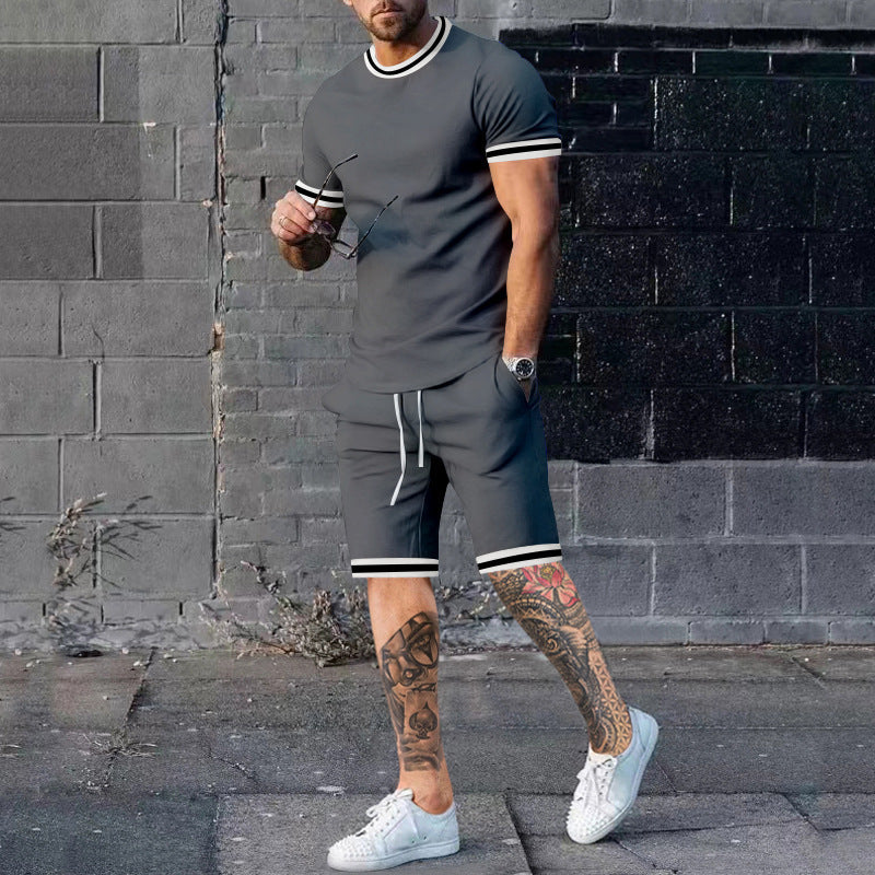 Herren Kurzarm Freizeit-Outfit mit sportlichen Kontrastdetails Echoarchiv
