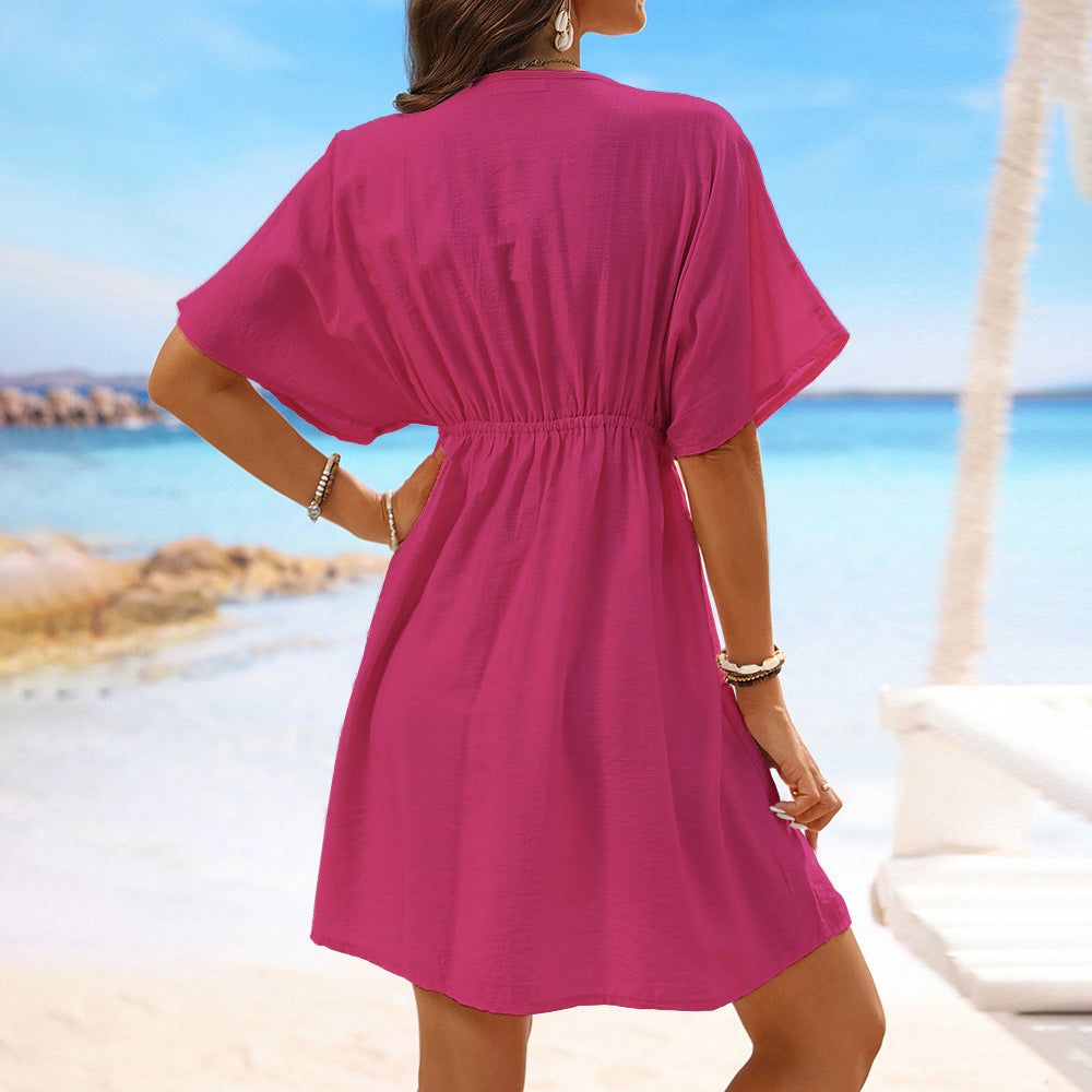 Damen Strandkleid mit elegantem V-Ausschnitt und zarten Spitzenverzierungen Echo Archiv