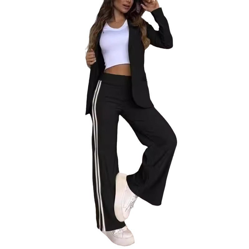 Damen nan sportlich-elegantes Zweiteiler-Blazer-Set mit tailliertem Blazer und weitem Jogginghosen‑Schnitt samt Seitenstreifen Echo Archiv