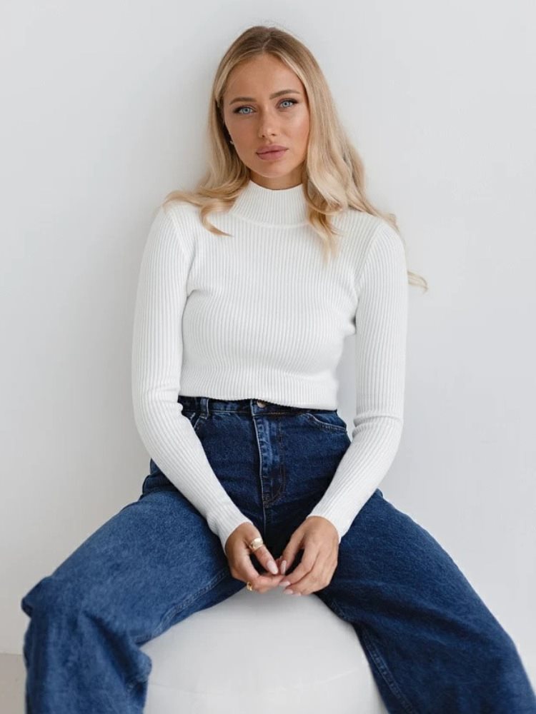 Damen Kurzgeschnittener Rippstrick‑Rollkragenpullover mit taillierter Passform Echo Archiv