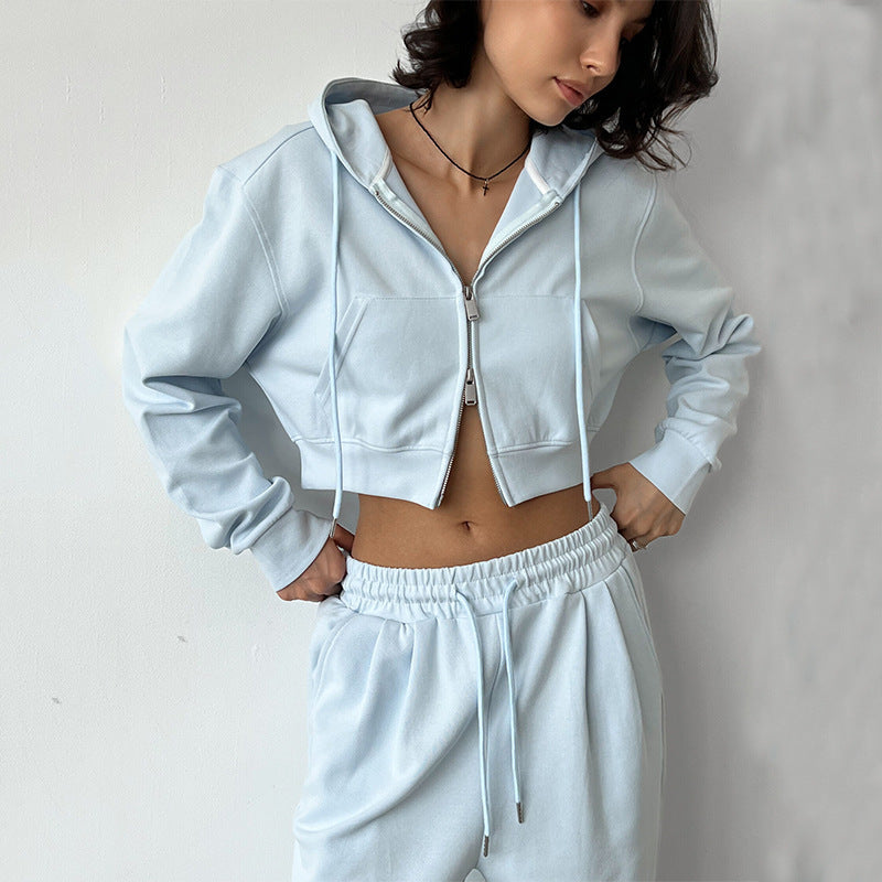 Damen kurzes Zip-Kapuzenjacken- und High-Waist Wide-Leg Jogginghose Set aus weichem French Terry – Élanora