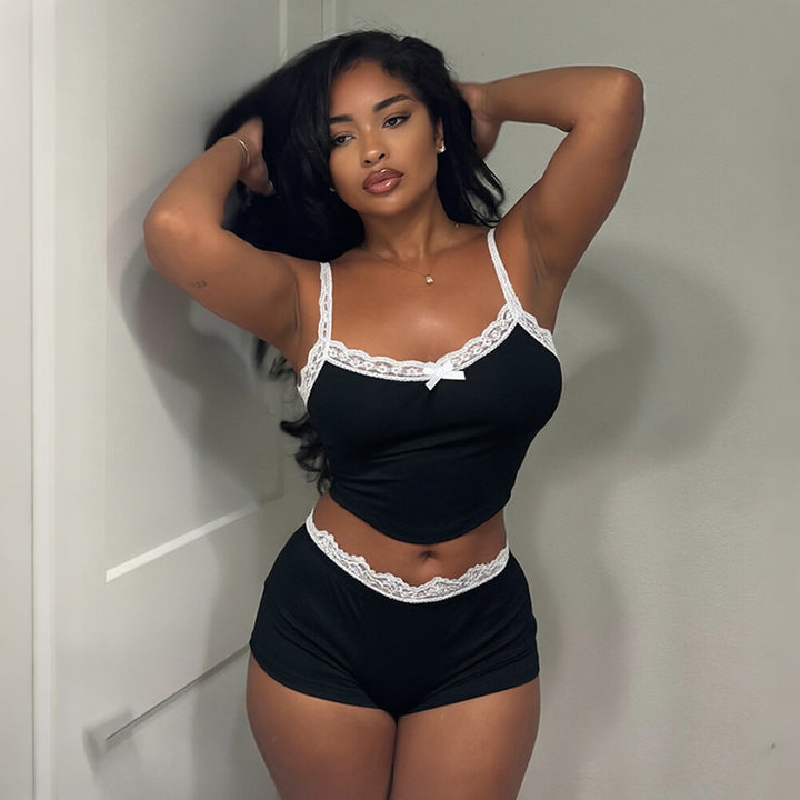 Damen Set aus Spitzen-Top und Shorts Echo Archiv