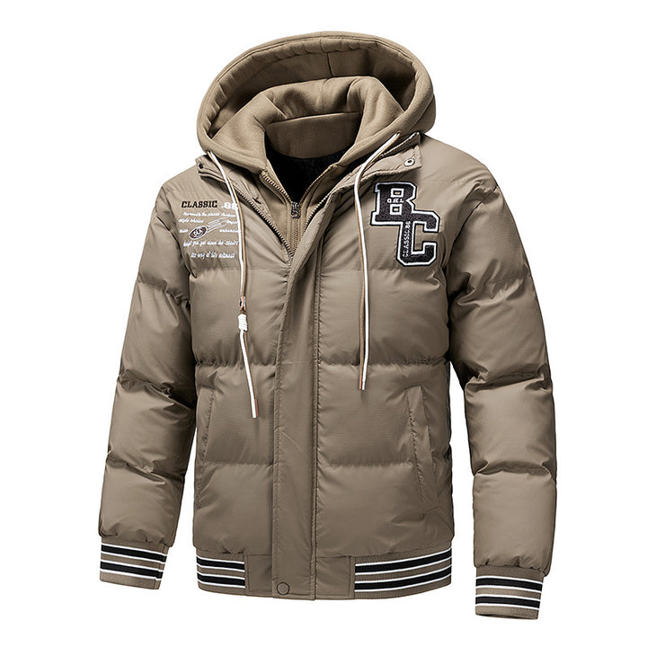 Herren Gepolsterte Steppjacke mit Kapuzen-Inlay und College-Patches Echo Archiv