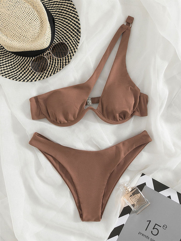 Damen Triangel-Bikini mit asymmetrischem Schnitt und strukturiertem Design Echo Archiv