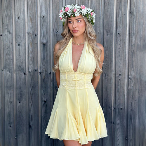 Damen luftiges Halterneck-Kleid mit verführerischer Raffung Echo Archiv