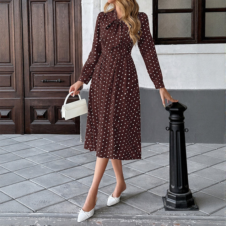 Damen Elegantes Midikleid mit Schluppe und Punkten Echo Archiv