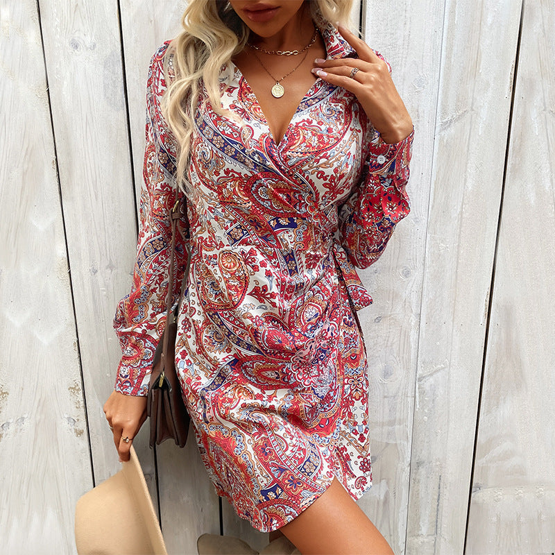 Damen Figurbetontes Wickel-Hemdblusen-Minikleid mit Paisley-Print und Bindegürtel Echoarchiv