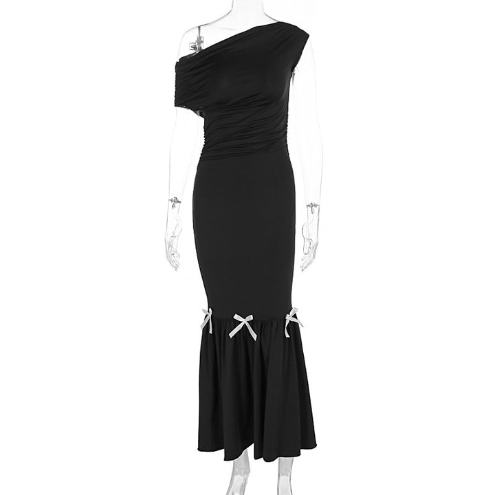 Damen Elegantes Maxikleid mit asymmetrischem One-Shoulder Design und verspielten Rüschendetails Echo Archiv