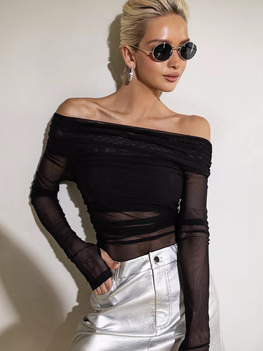 Damen Off-Shoulder Langarmshirt aus leicht transparentem Stoff mit raffiniertem Drapierungseffekt Echo Archiv