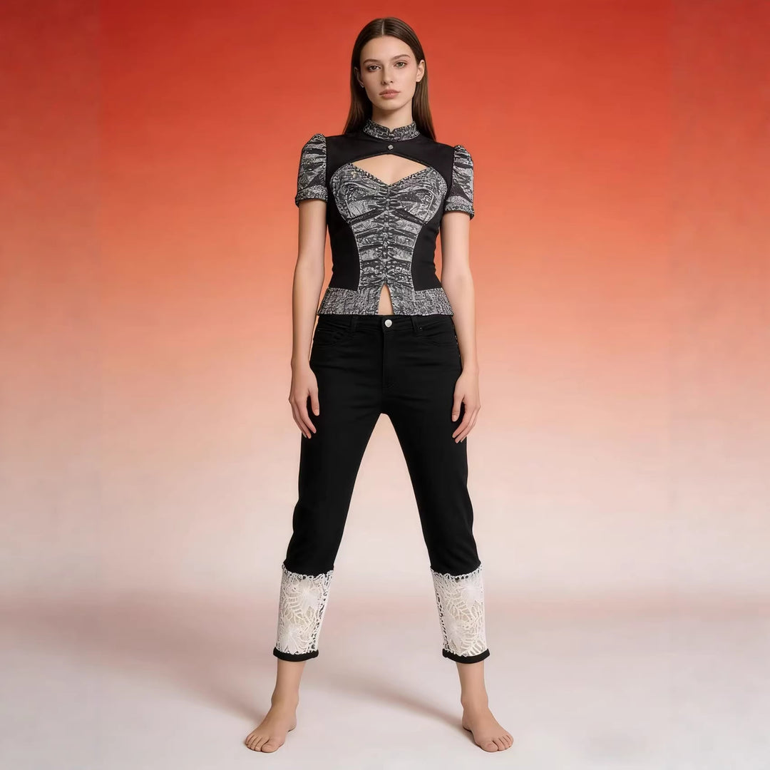 Damen Jeans mit romantischem Spitzeneinsatz und hohem Bund Echo Archiv