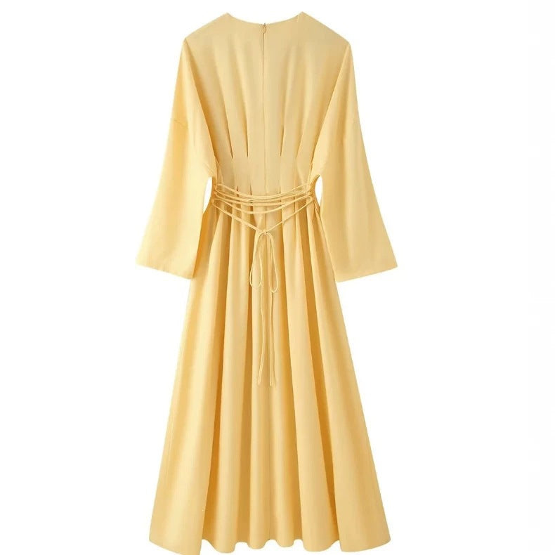 Damen Maxikleid mit plissierten Oberteilfalten, weitem Rock und langen Glockenärmeln Echo Archiv