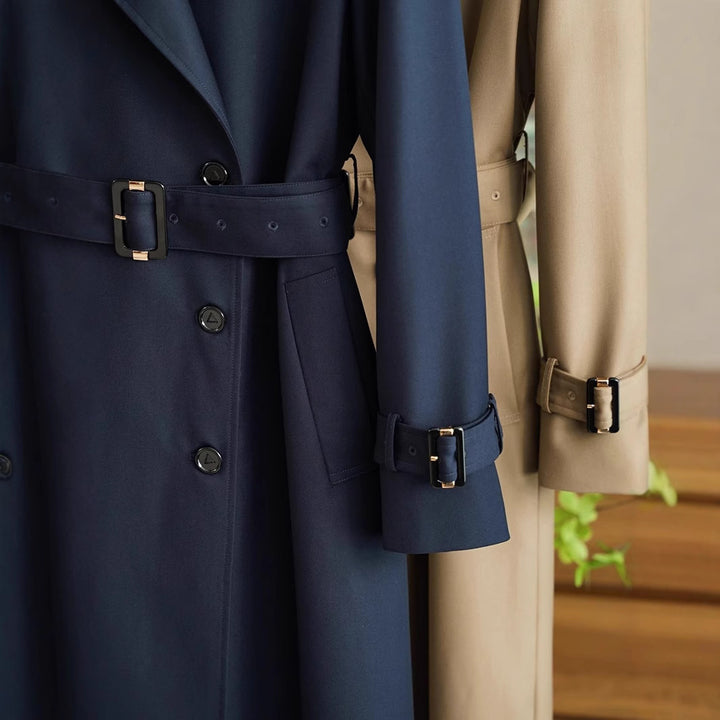 Damen Eleganter und moderner Trenchcoat Echoarchiv
