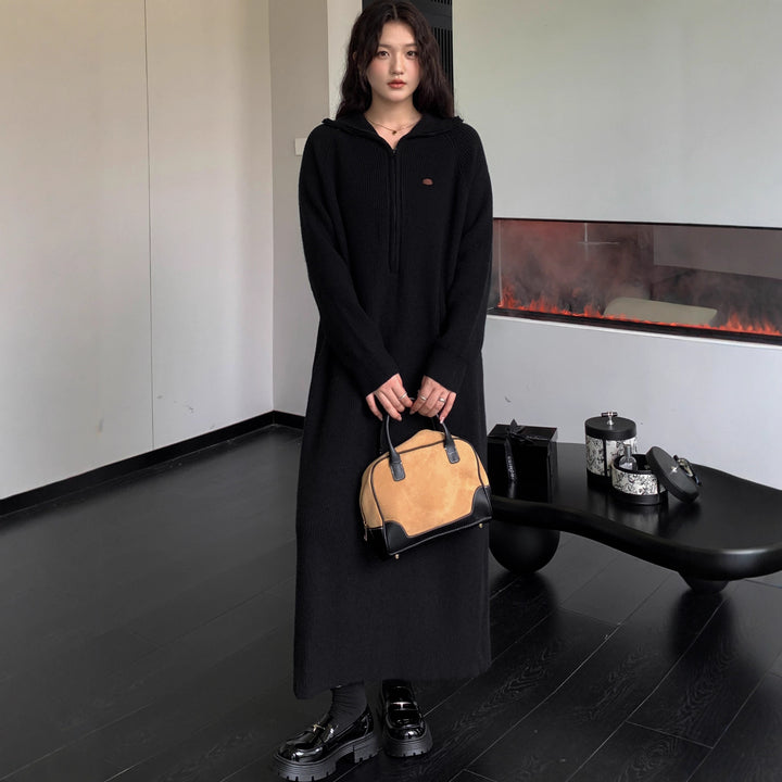Damen Geripptes Kapuzen-Strickmaxikleid mit halbem Reißverschluss und weitem Fall Echoarchiv