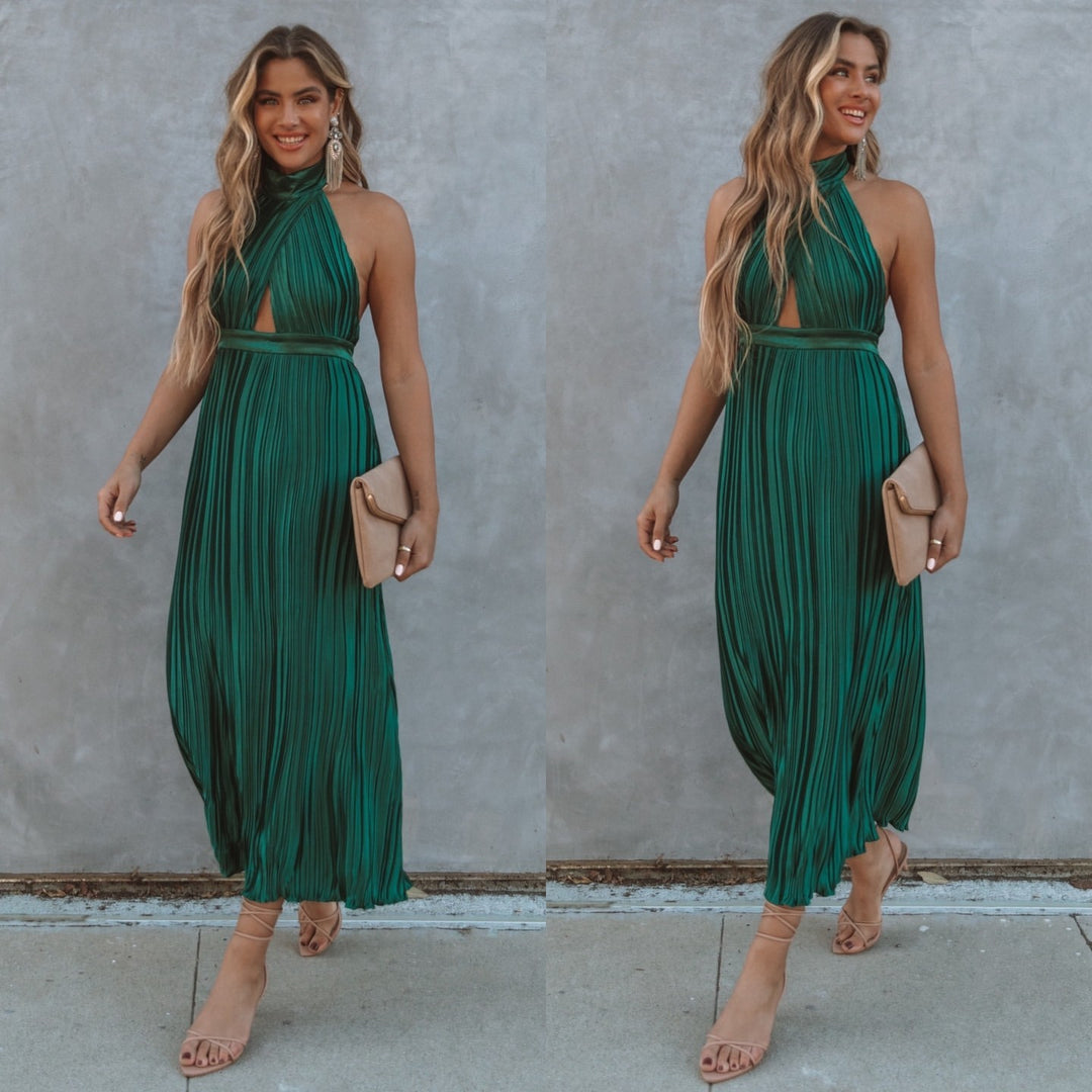 Damen Plissiertes Maxikleid mit hochgeschlossenem Design und Cut-Out-Details Echo Archiv